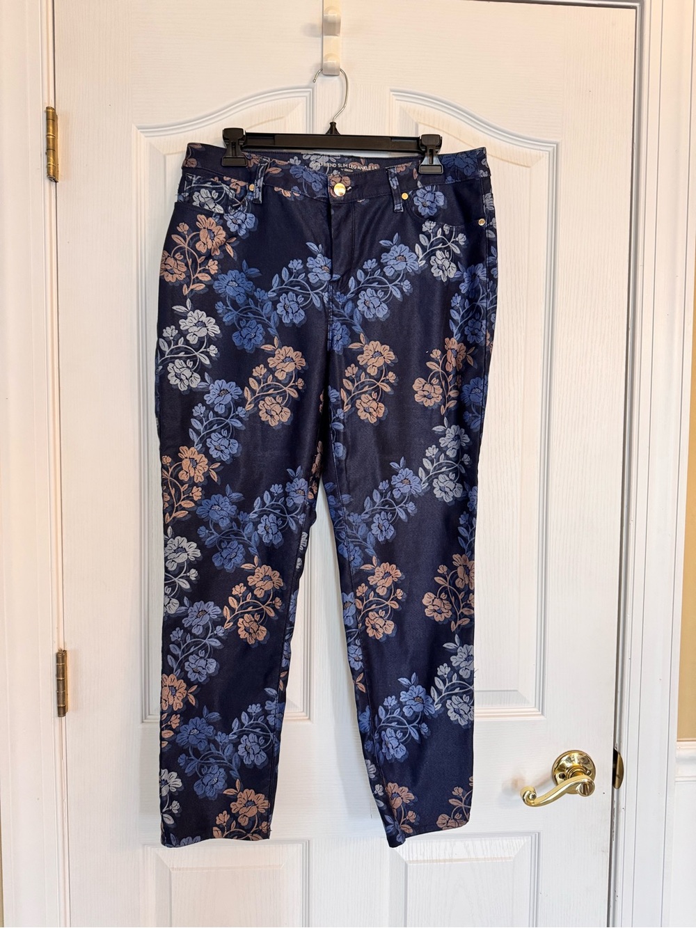 Chico's Navy Floral Girlfriend Slim Leg Ankle Jeans Sz 1.5 Sz 10